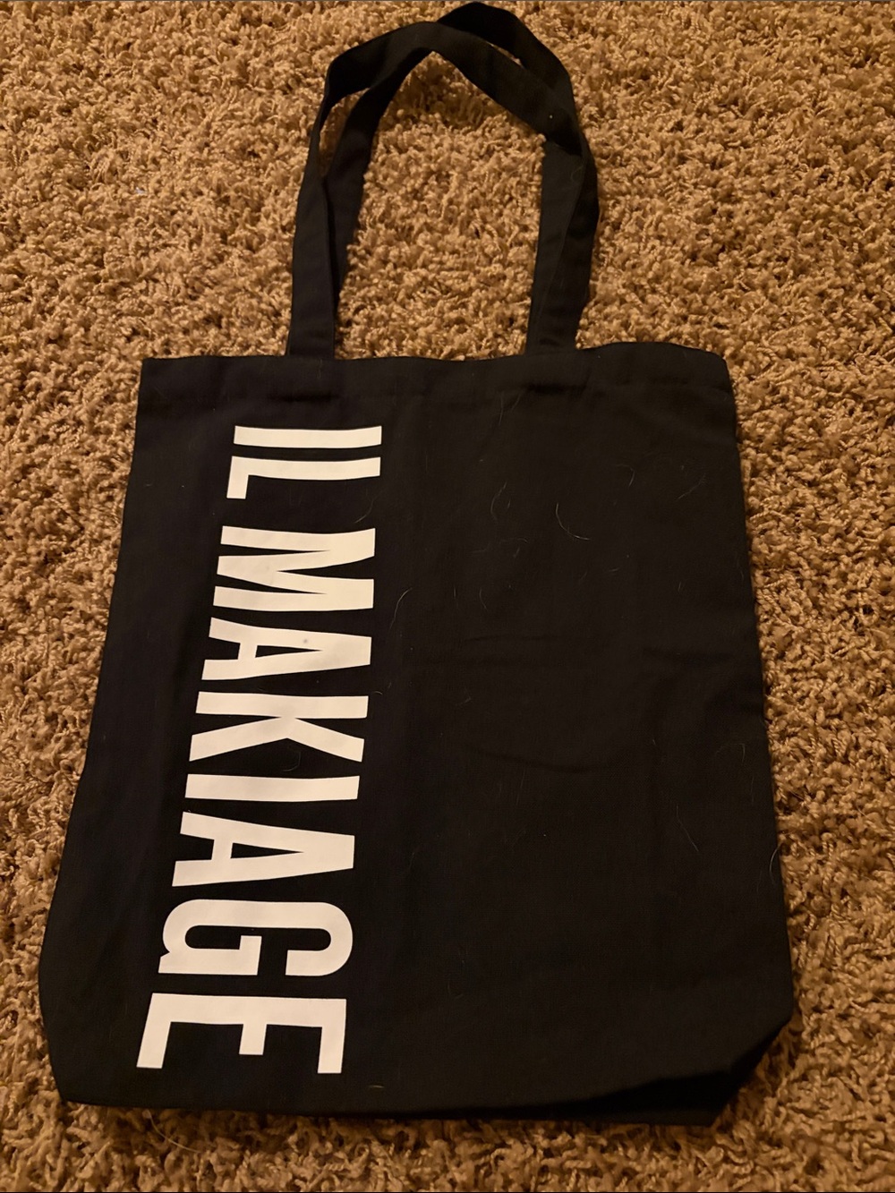 IL MAKIAGE Black Tote with White Vertical Logo